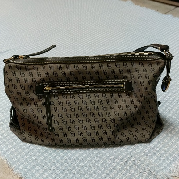 Dooney & Bourke Handbags - Dooney & Bourke Cloth Bay Bag